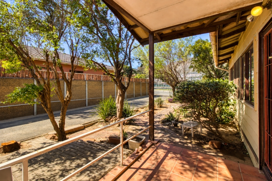 3 Bedroom Property for Sale in Dobson Western Cape